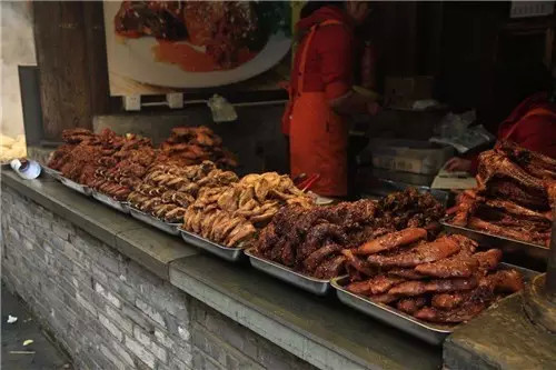 成都宽窄巷子景区特色,成都宽窄巷子有哪些小吃城