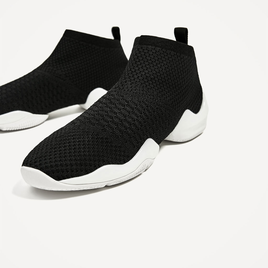 没有一件完整的衣服zara,如果只能买一双跑鞋的话该选哪双