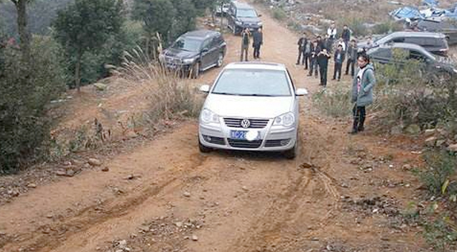 上坡不跟汉兰达过弯不跟马自达,现在的汉兰达爬坡可以吗