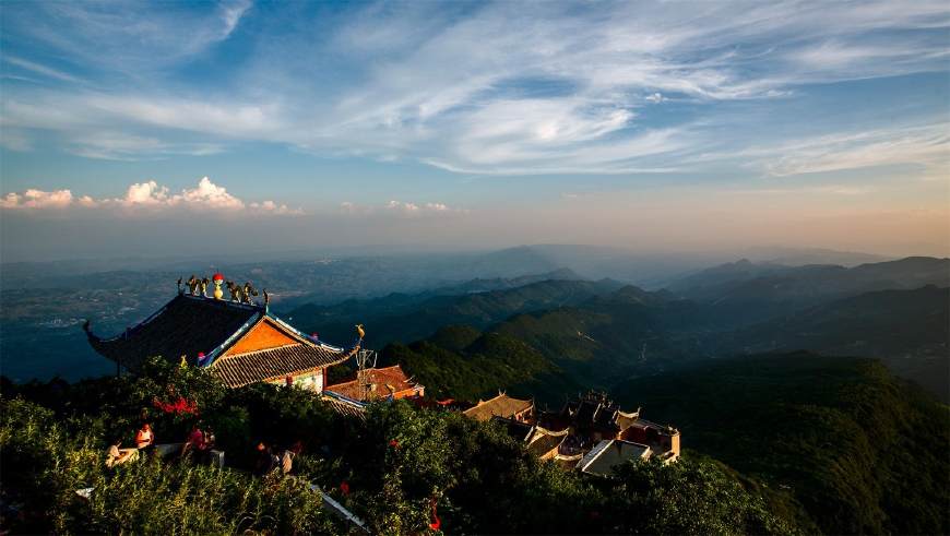 华蓥山地名,华蓥山的由来