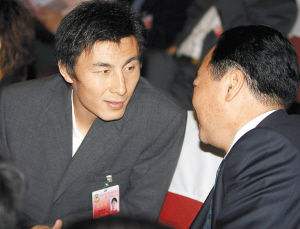 足坛名场面李玮锋,大头李玮锋简历