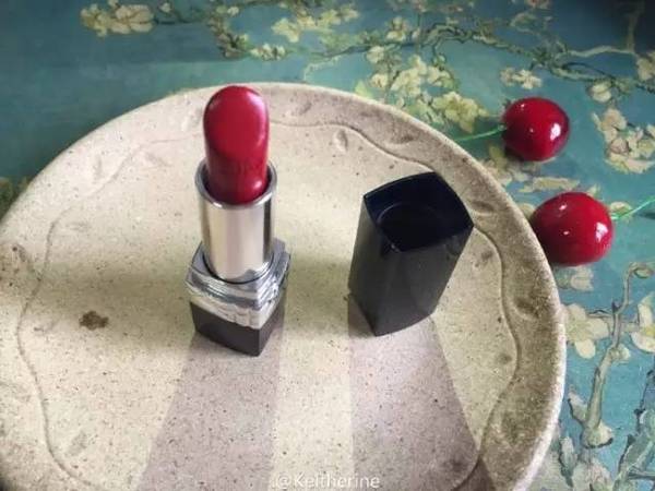 男朋友你听我说!钱都被这18支口红抢走啦……