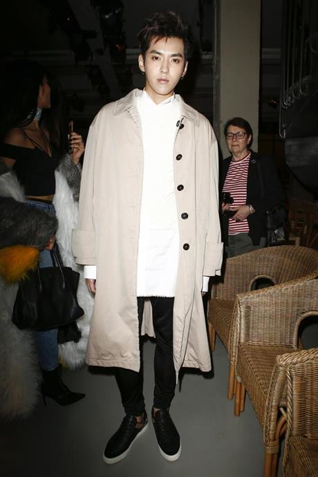 burberry2017春夏时装周,burberry时装周视频