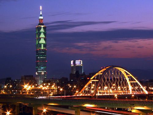 《三生三世十里桃花》中夜华扮演者赵又廷的家乡：中国台北市