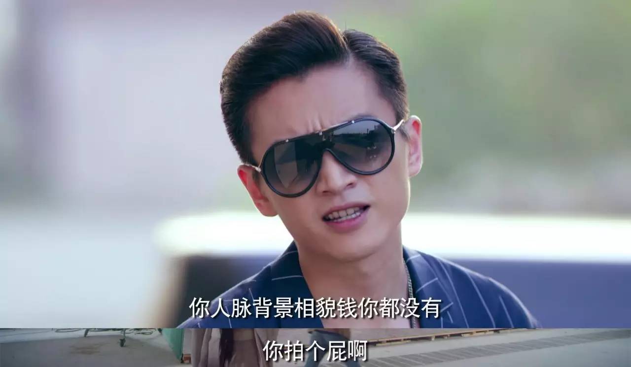 《云巅之上》已向你发送娱乐圈生存宝典，收好不谢！