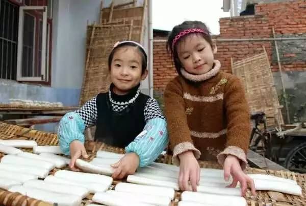 80后老师辞职回乡创业,80后教师辞职卖肉夹馍