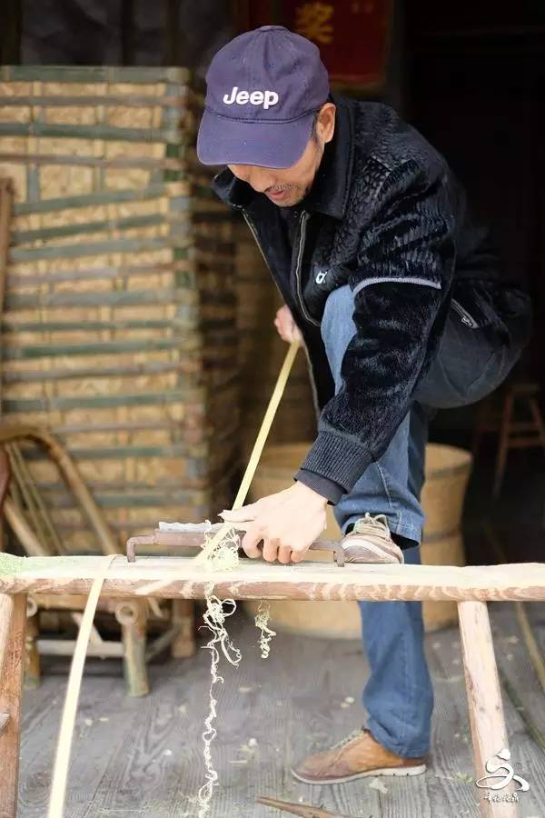 「他们的“江湖”」看点头这双巧手如何玩转竹子！