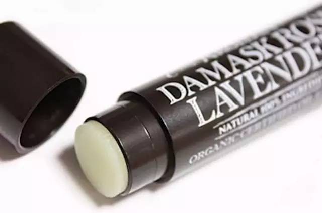 10款颜值爆表的有机天然小众润唇膏~不过百元，就能彻底滋润你，男票也能放心吃了！