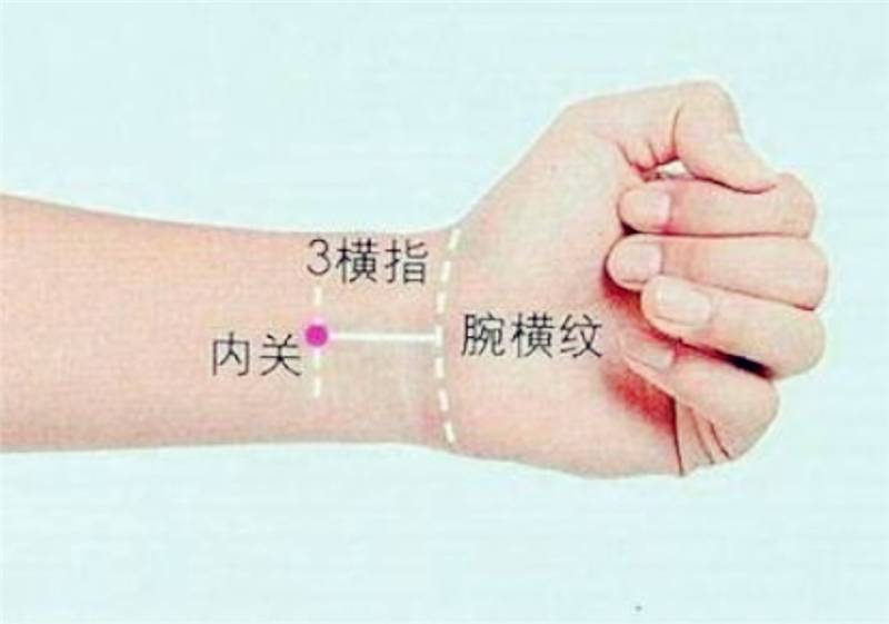 打嗝停不下来偏方,打嗝的尴尬经历