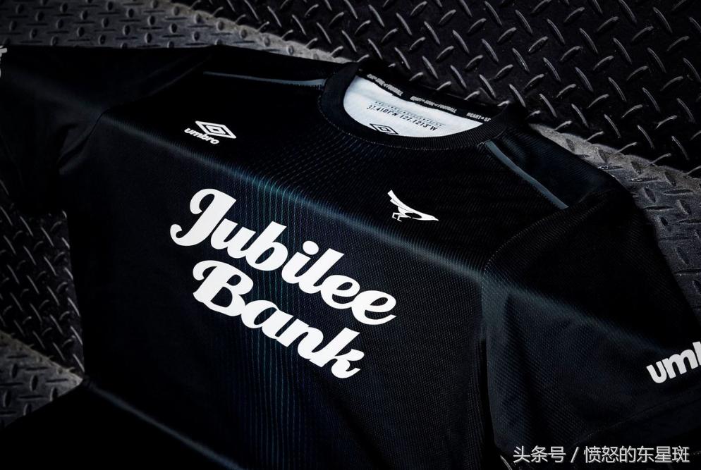 中日韩足球的差距为何越来越大,中韩足球的较量与反思