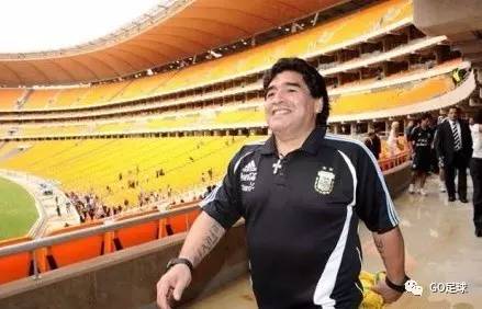 马拉多纳执教过中国足球吗,马拉多纳加盟阿森纳