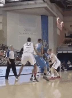 足球精彩运球过人集锦,真正胯下过人