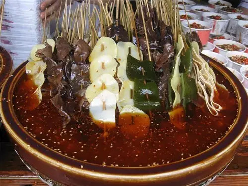 成都宽窄巷子景区特色,成都宽窄巷子有哪些小吃城