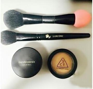 化妆前应该怎么做比较容易上妆,爱美的女生都爱打扮