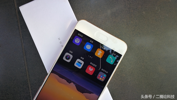 华为p10钻雕蓝后盖原厂,华为p10钻雕蓝陶瓷白哪个好