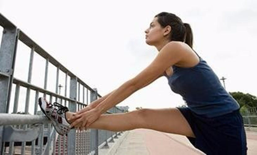 小腿下面粗怎么改善粗腿,小腿粗一招教你瘦腿不粗腿