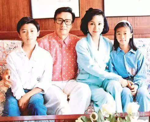 王宝强全家福,王宝强晒全家福