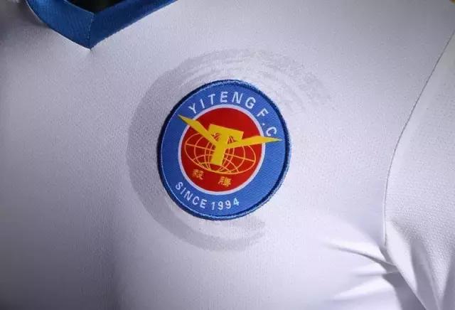 卡尔美中甲西海岸球衣,卡尔美设计的中乙球衣