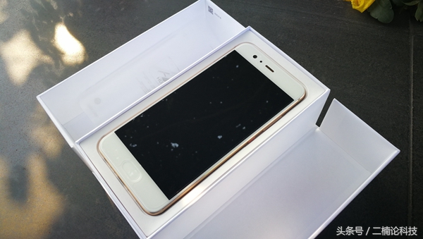 华为p10钻雕蓝后盖原厂,华为p10钻雕蓝陶瓷白哪个好