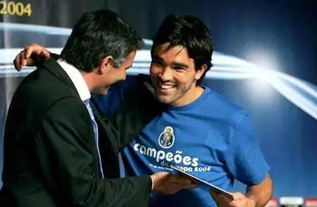 梅西和哈维哪个才是巴萨第一,梅西vs巴萨哈维