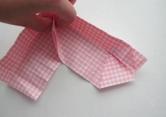 组合心形礼品盒折纸图解教程,心形折纸收纳盒教程简单