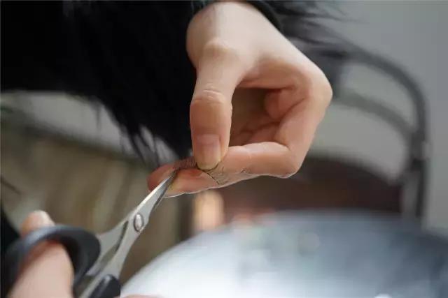 怎么样贴假睫毛才是正确的,贴假睫毛原来如此简单