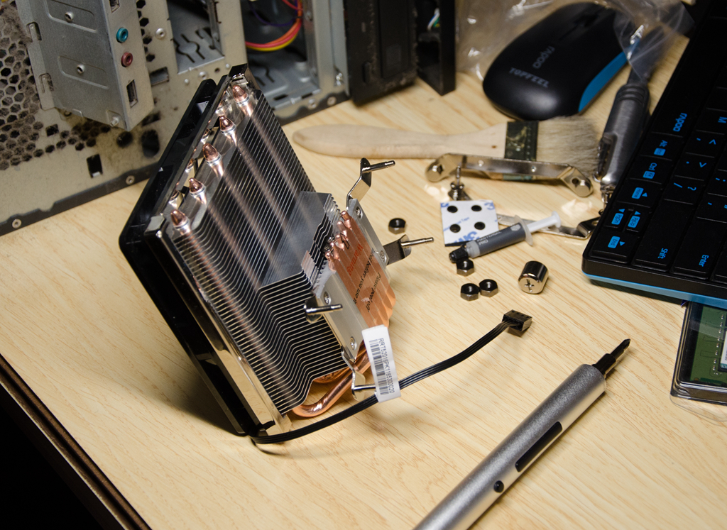 修电脑不检查直接换主板,自己如何重新装cpu散热