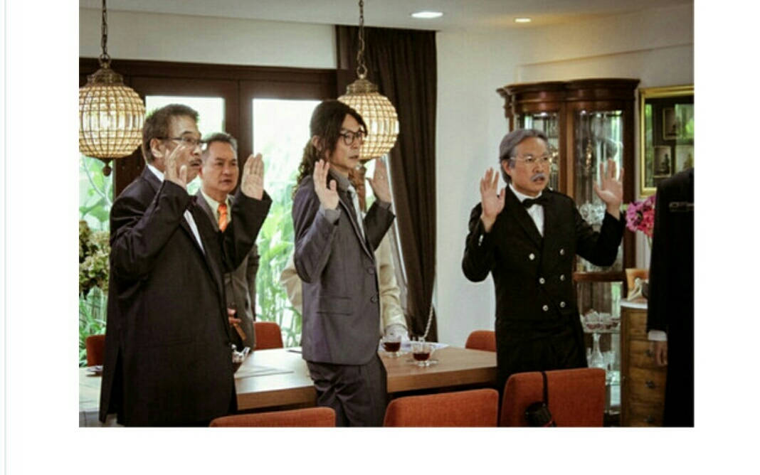 64岁吴孟达近照,暴瘦,遗嘱已立好,儿子稳重帅气