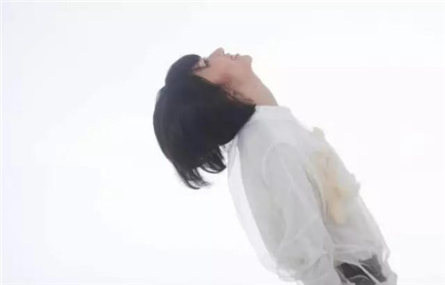 第一次见面碰到好可爱的女孩子,遇到这么可爱的小姐姐你会喜欢吗