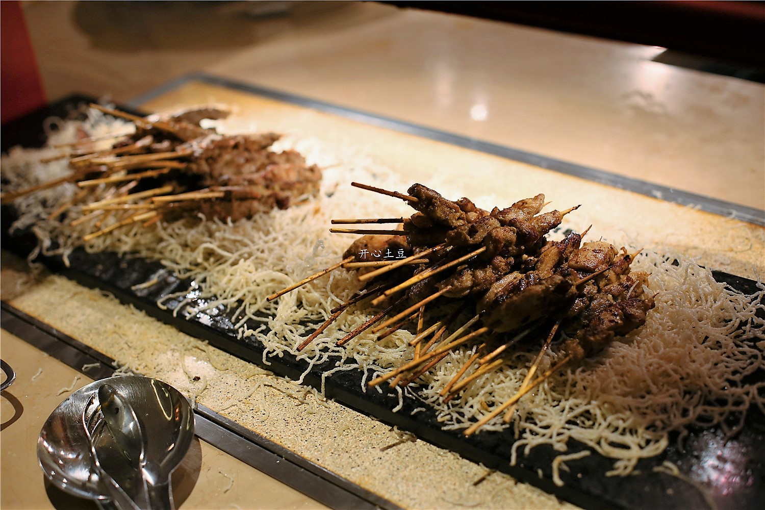 带上大牌口红，这家5星级酒店自助餐5折，亚洲女神月走起！