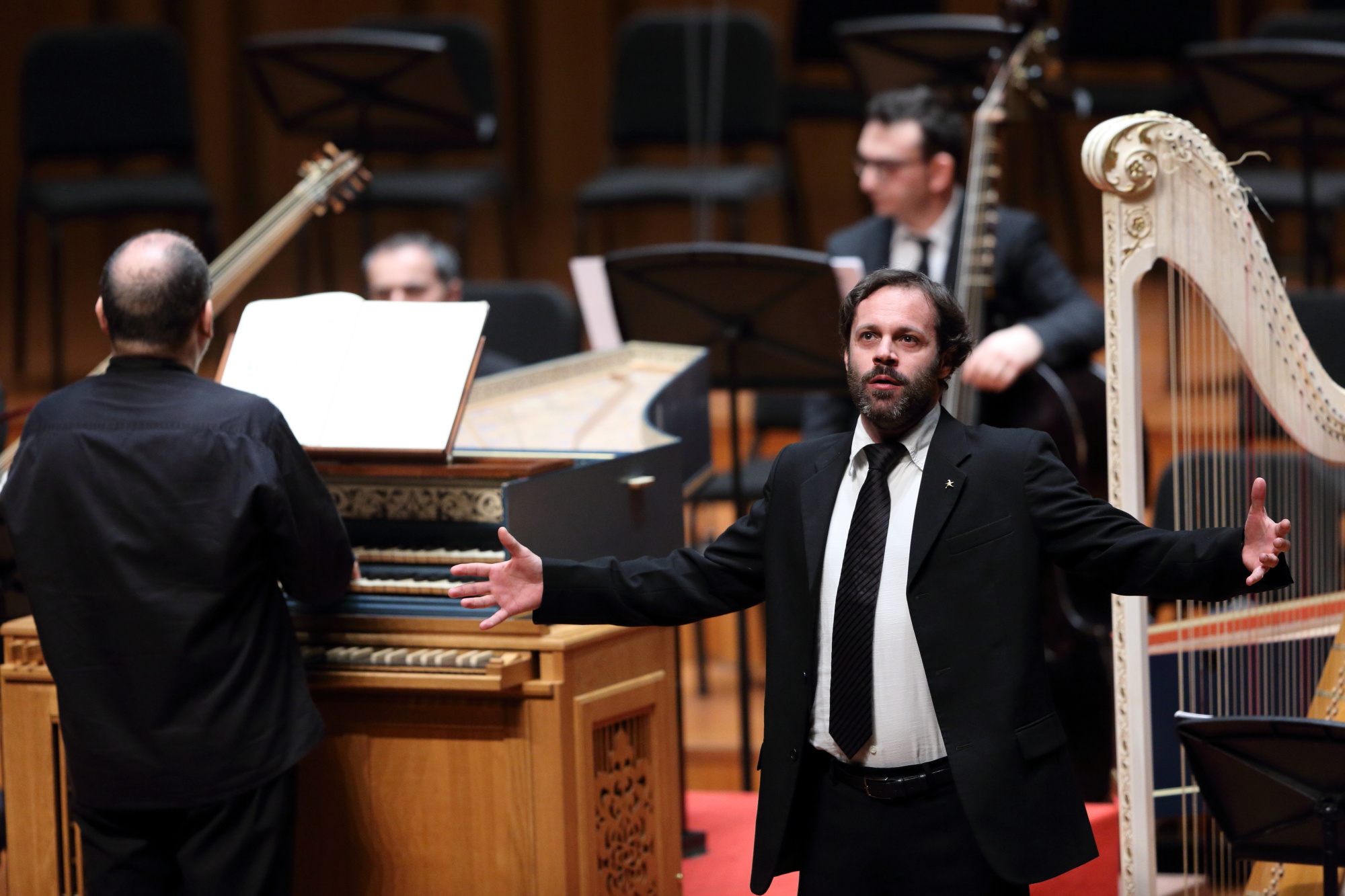 歌剧奥菲欧序曲,奥菲欧五幕歌剧