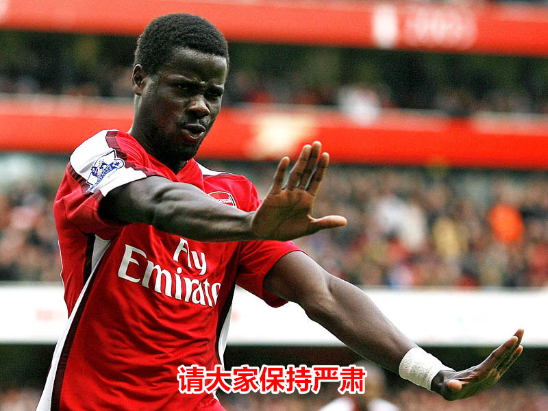 爆笑足球那些事原来门将是这样练习扑救的吃饭喝水着慎点