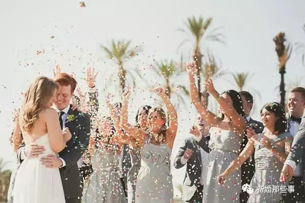 婚礼退场的漂亮“花招”！创意上线！