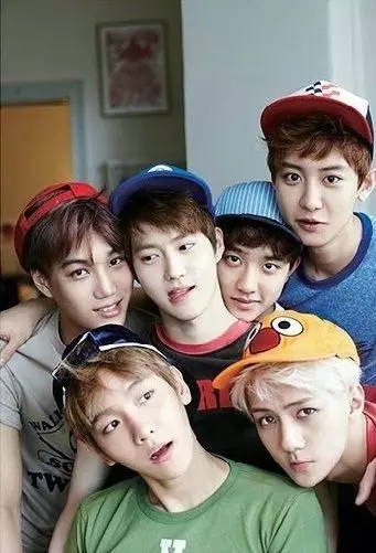 有刘海的女生怎么戴帽,有刘海怎么戴帽贝雷帽好看