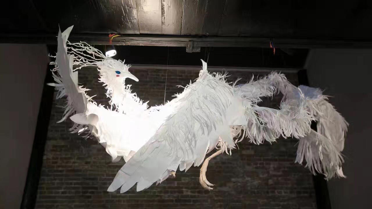 她“玩”纸六年，用纸艺让白龙重现广州聚龙古村