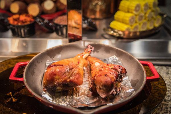 上海迪士尼乐园吃什么比较划算,上海迪士尼酒店住宿攻略