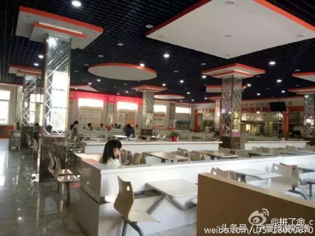 新华学院，不散的青春