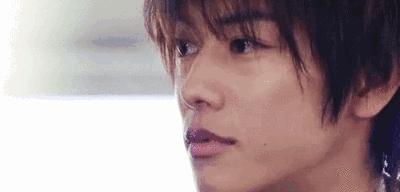 佐藤健生活中究竟是个什么样的人,佐藤健被评为最想拥有的容貌之一