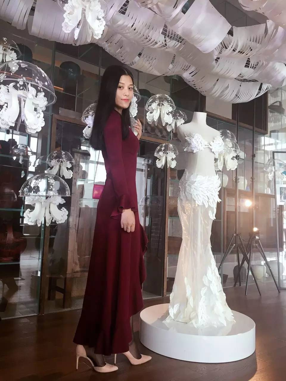 向晚穿搭女装服饰,向晚牛仔穿搭