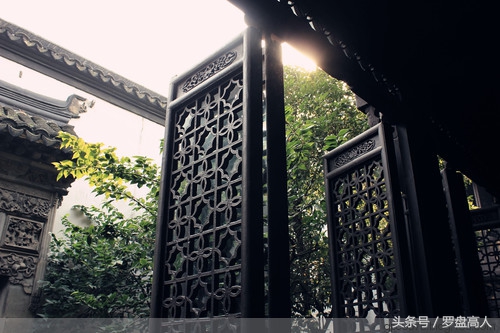 太平天国特有的瓦当滴水,忠王府出自张泾汇、侍王府却成了个谜