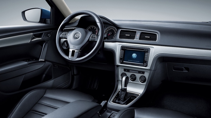 大众朗逸经典款内饰,大众朗逸经典款落地价