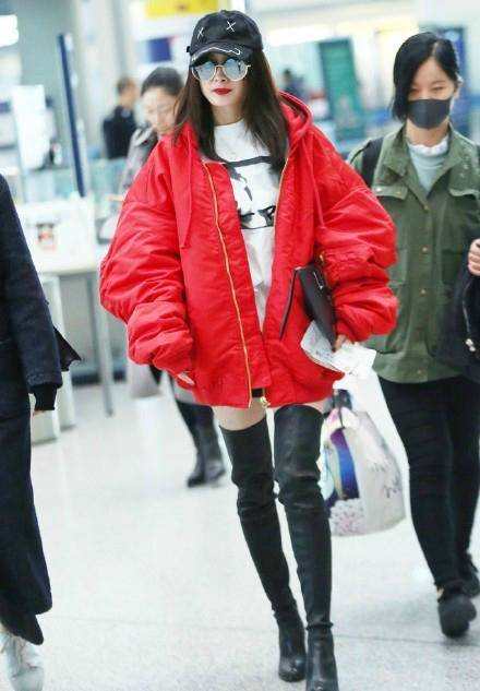 像你爱豆这样为Vetements痴狂