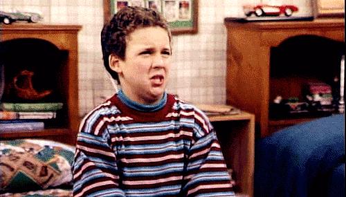 背上和胸前长痘痘男生,男士背上长了痘像是鸡皮疙瘩