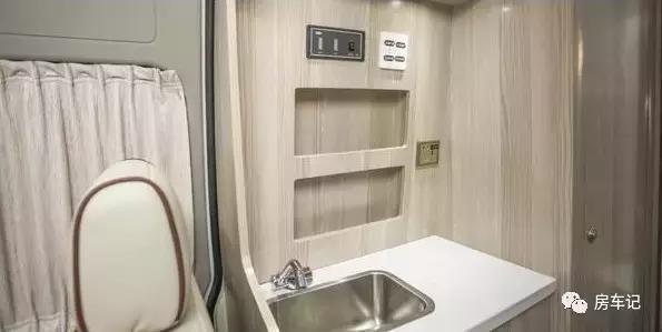 房车上汽大通b型房车,最新最便宜的B型大通房车