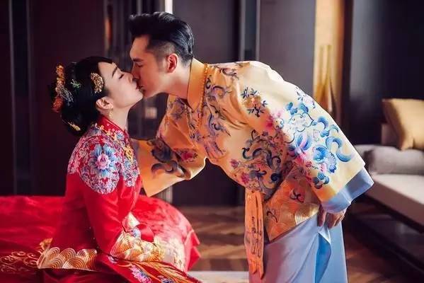 优雅的东方中式新娘古典韵味十足,传统之美中式新娘