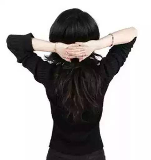 滨江名医说健康丨经常低头看手机的都来看看,朱教授教你预防“手机脖”!