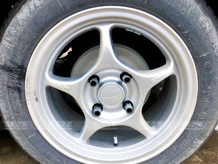 启辰r50x轮毂改色,启辰r50轮毂改装效果图