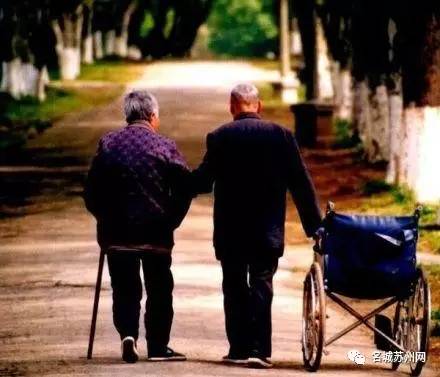 鐙敓瀛愬コ鍘诲吇鑰侀櫌,鐙敓瀛愬コ鑰佷簡杩涘吇鑰侀櫌