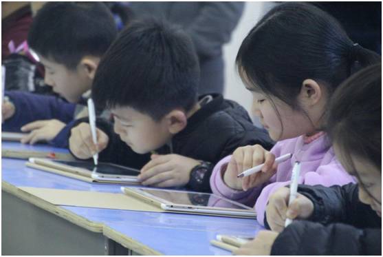 高科技玩转“2017重庆走世界电视英语大赛”，没想到你是这样的比赛····