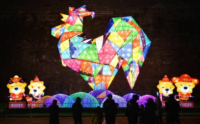 南京哪个区离新街口近,南京南边有哪几个区